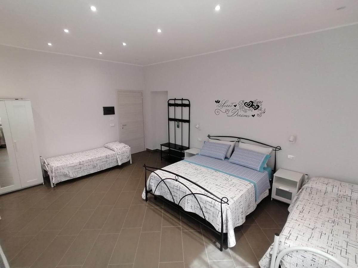 B&B Villa Agrume Messina Buitenkant foto