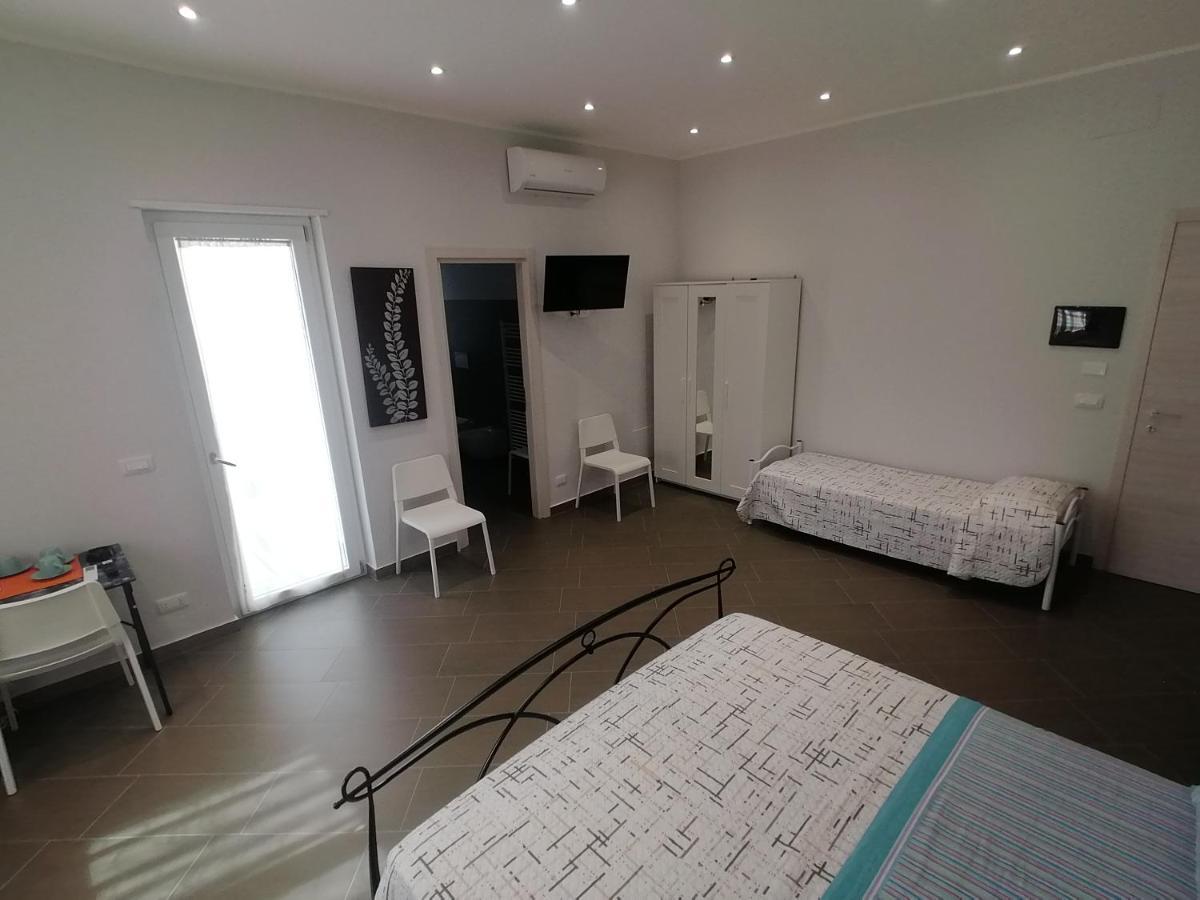 B&B Villa Agrume Messina Buitenkant foto