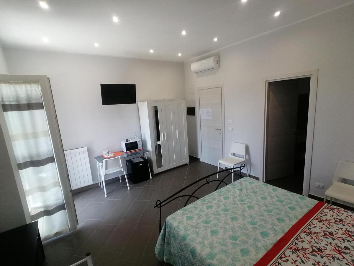 B&B Villa Agrume Messina Buitenkant foto